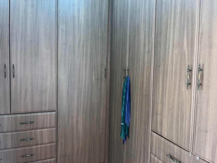 To Let 4 Bedroom Property for Rent in Melodie North West